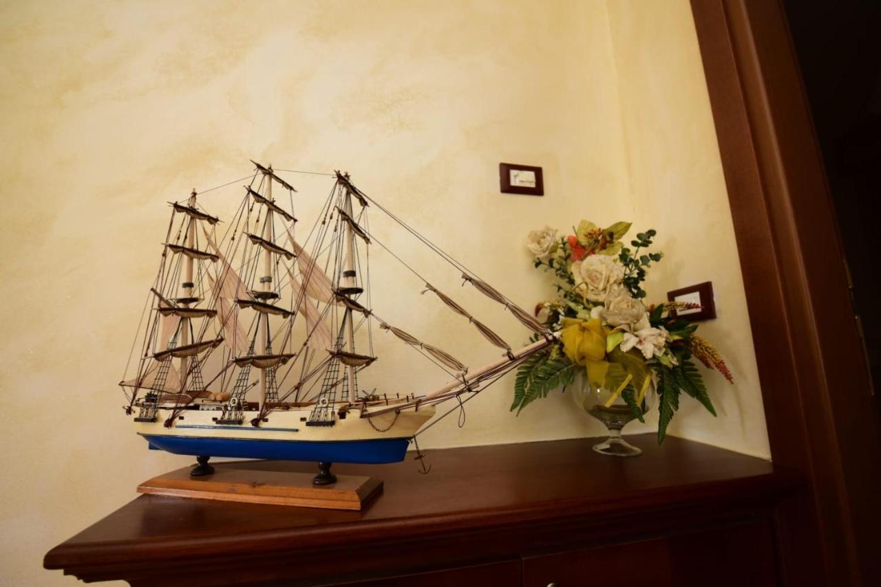 Albergo La Locanda Degli Apolidi Atena Lucana Exterior foto