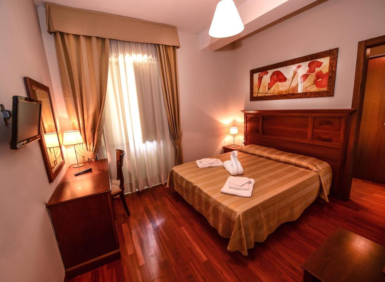 Albergo La Locanda Degli Apolidi Atena Lucana Exterior foto